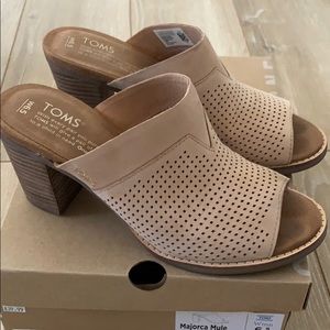 Toms Majorca Mule in Sandstorm